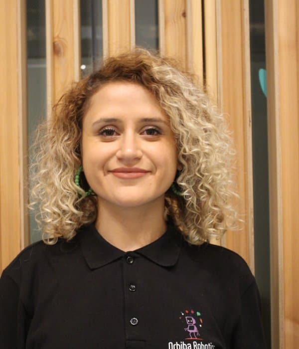 Büşra Özer